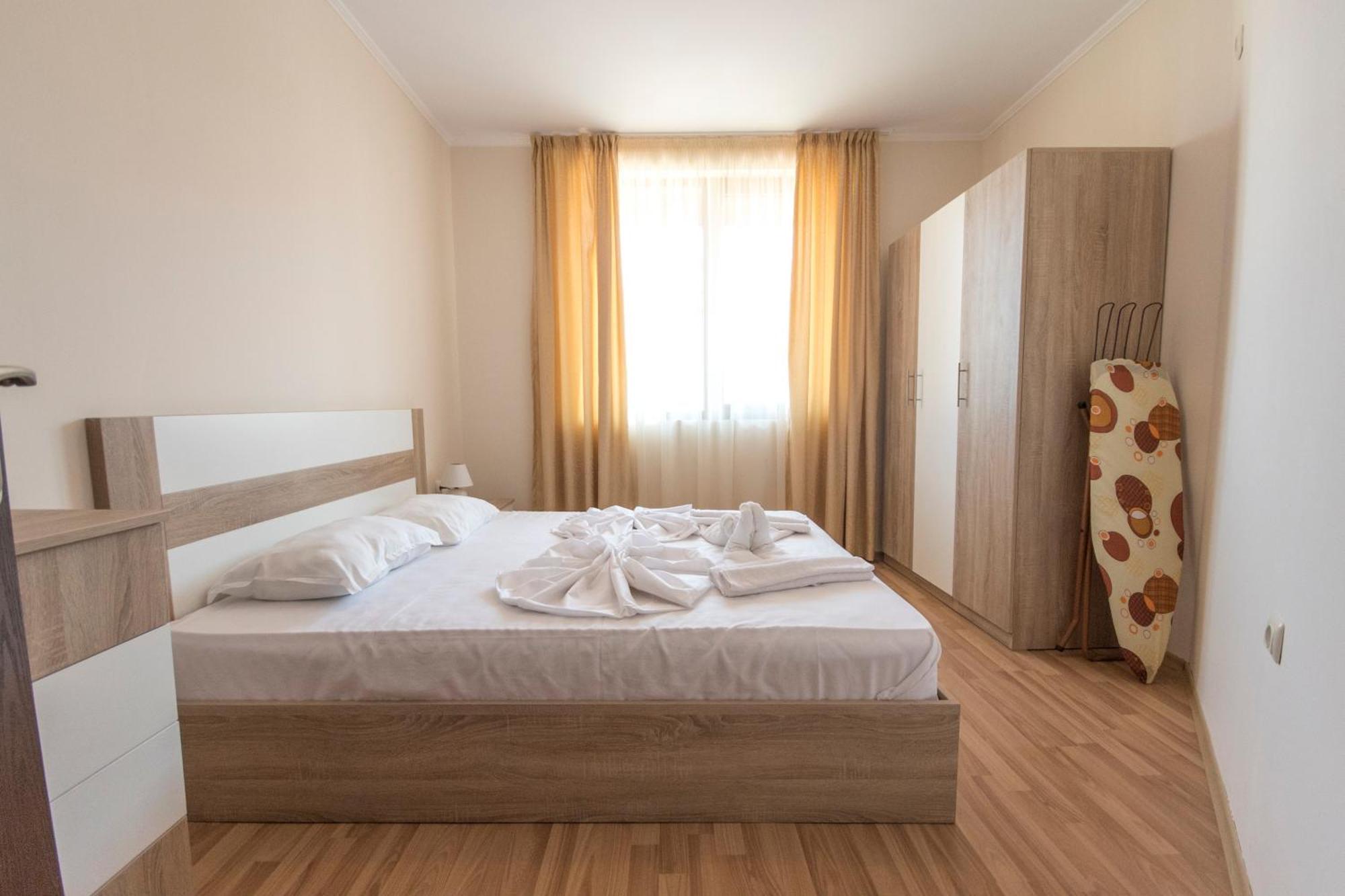 Apollon Apartments Nesebar Eksteriør bilde