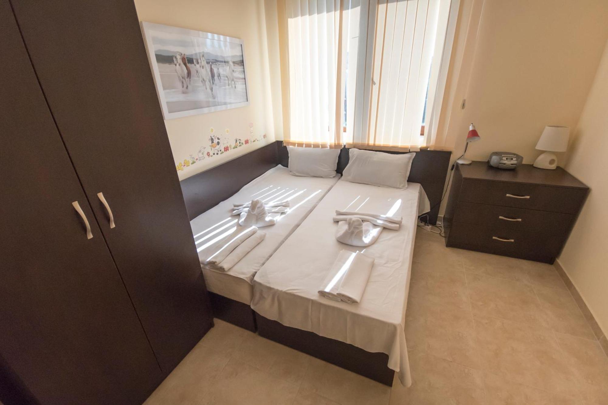 Apollon Apartments Nesebar Eksteriør bilde