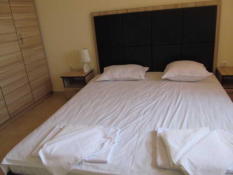 Apollon Apartments Nesebar Eksteriør bilde
